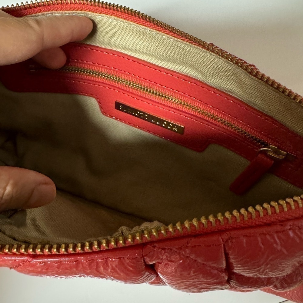 Elliott Lucca Red Leather Quilted Crossbody Bag - Picture 7 of 10